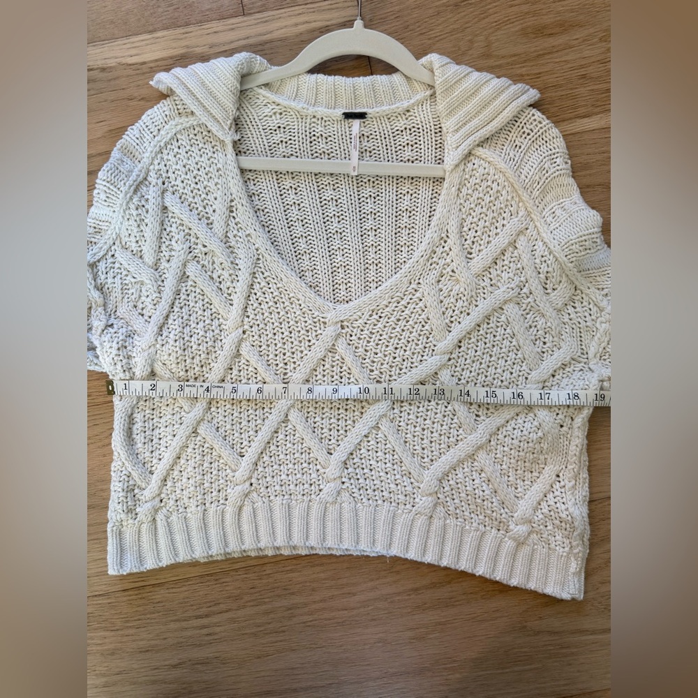 Free People Cropped Crochet Sweater - Size XS - Cream - Picture 4 of 5